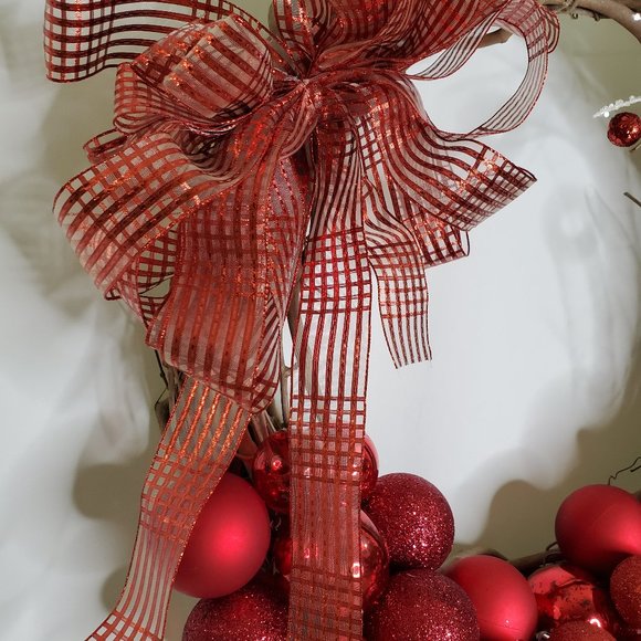 Grapevine Christmas Wreath Red